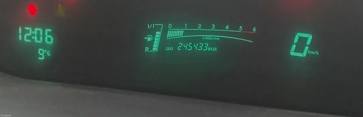 Toyota Yaris 2009 - Image 2