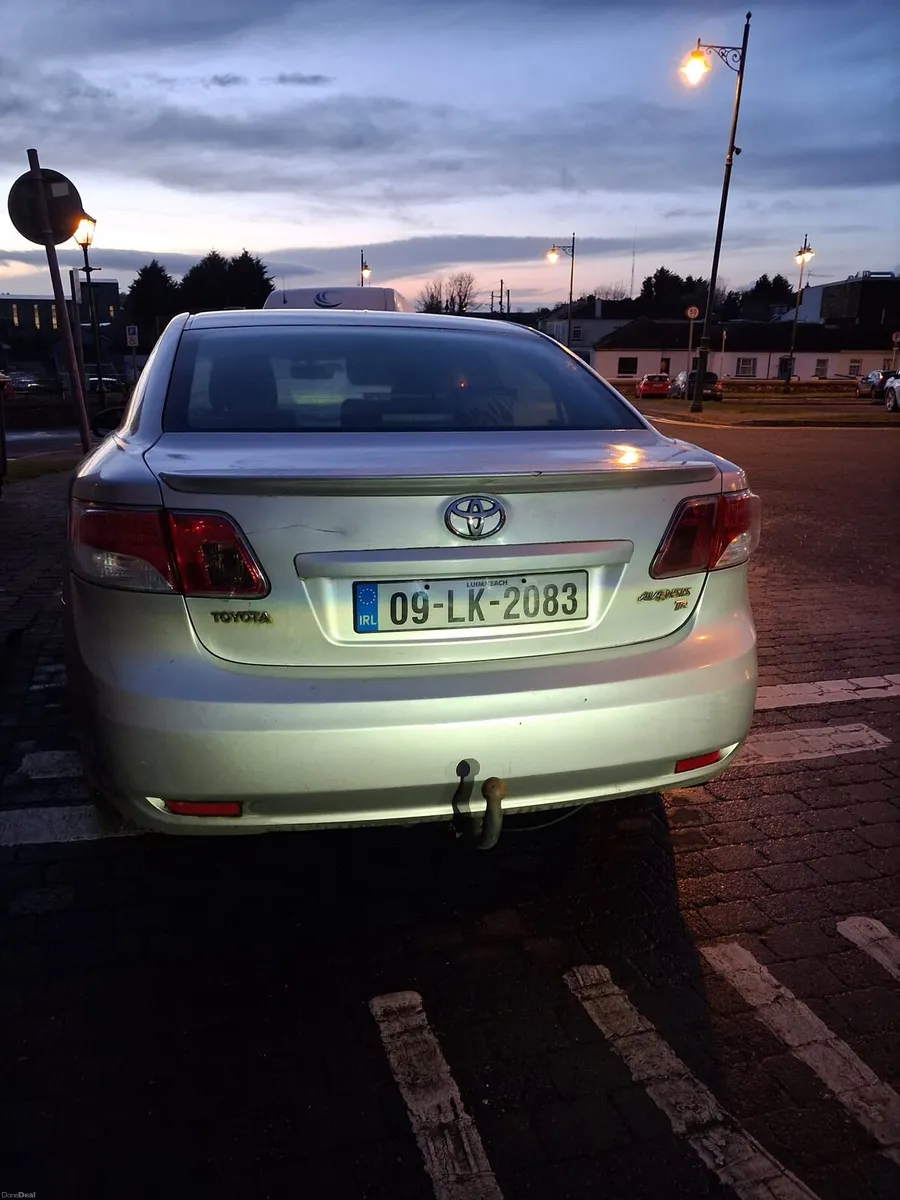 Toyota Avensis - Image 2