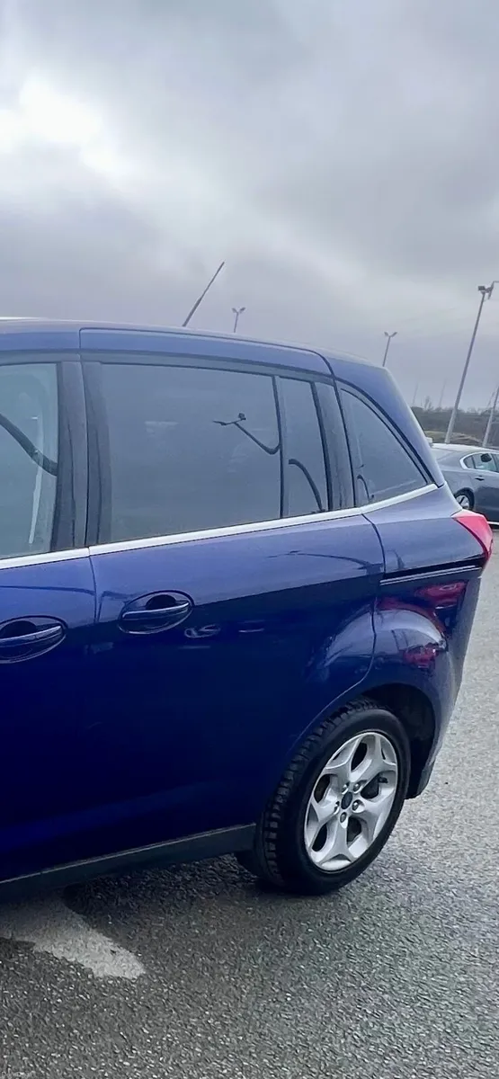 2015 Ford Grand C Max 7 Seater Titanium - Image 2