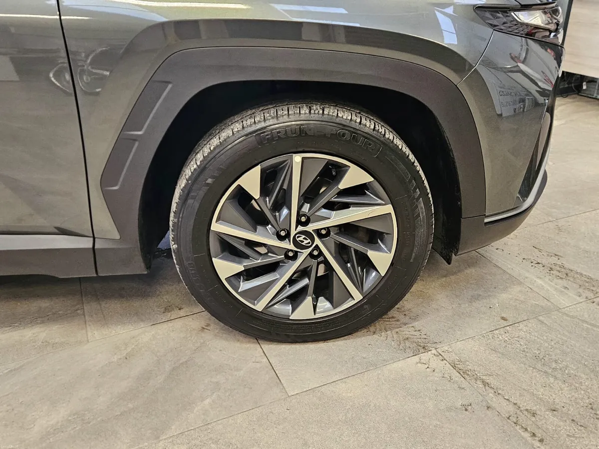 222 HYUNDAI TUCSON - Image 4