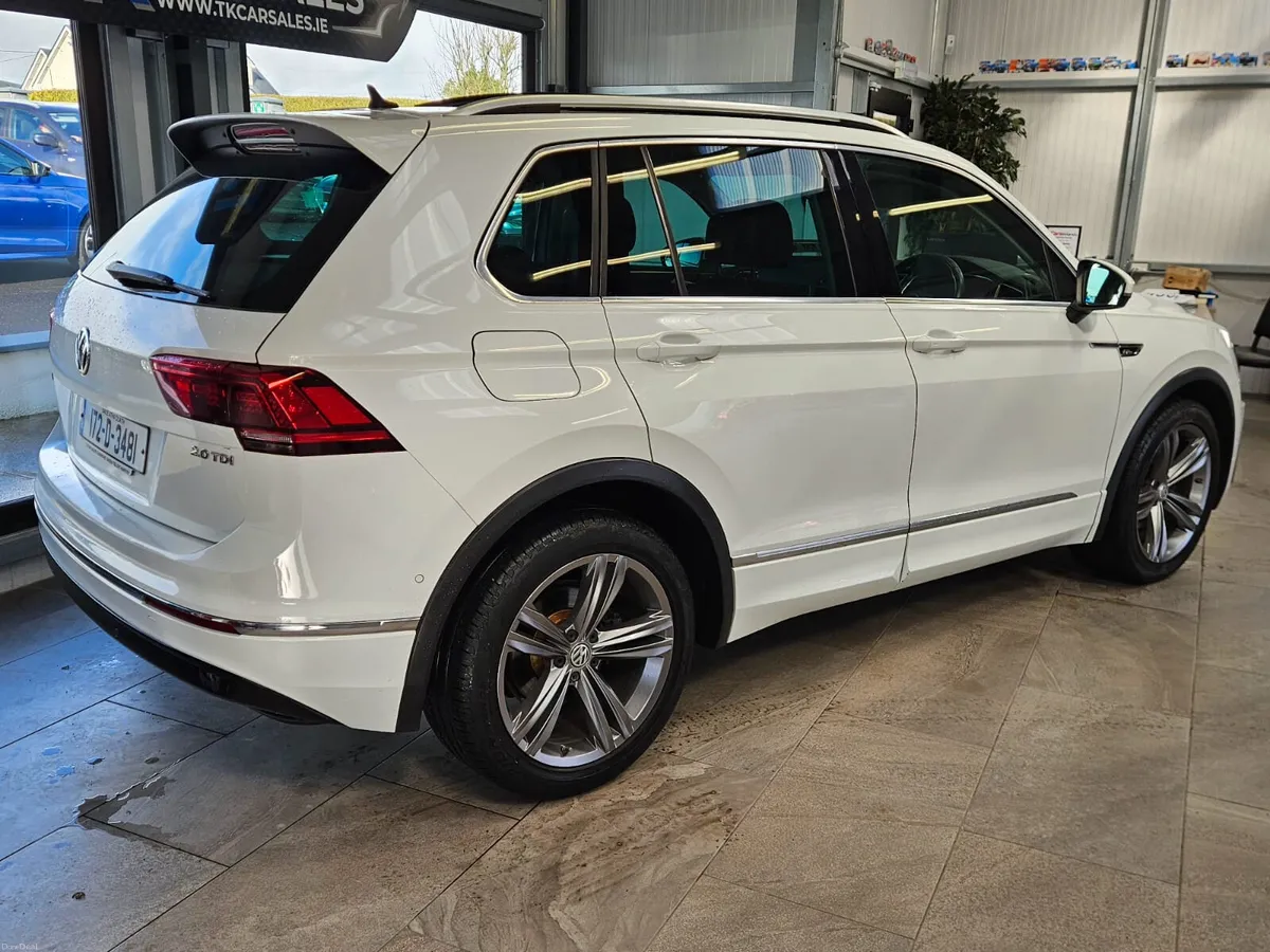 17 VOLKSWAGEN TIGUAN R-LINE AUTOMATIC - Image 4
