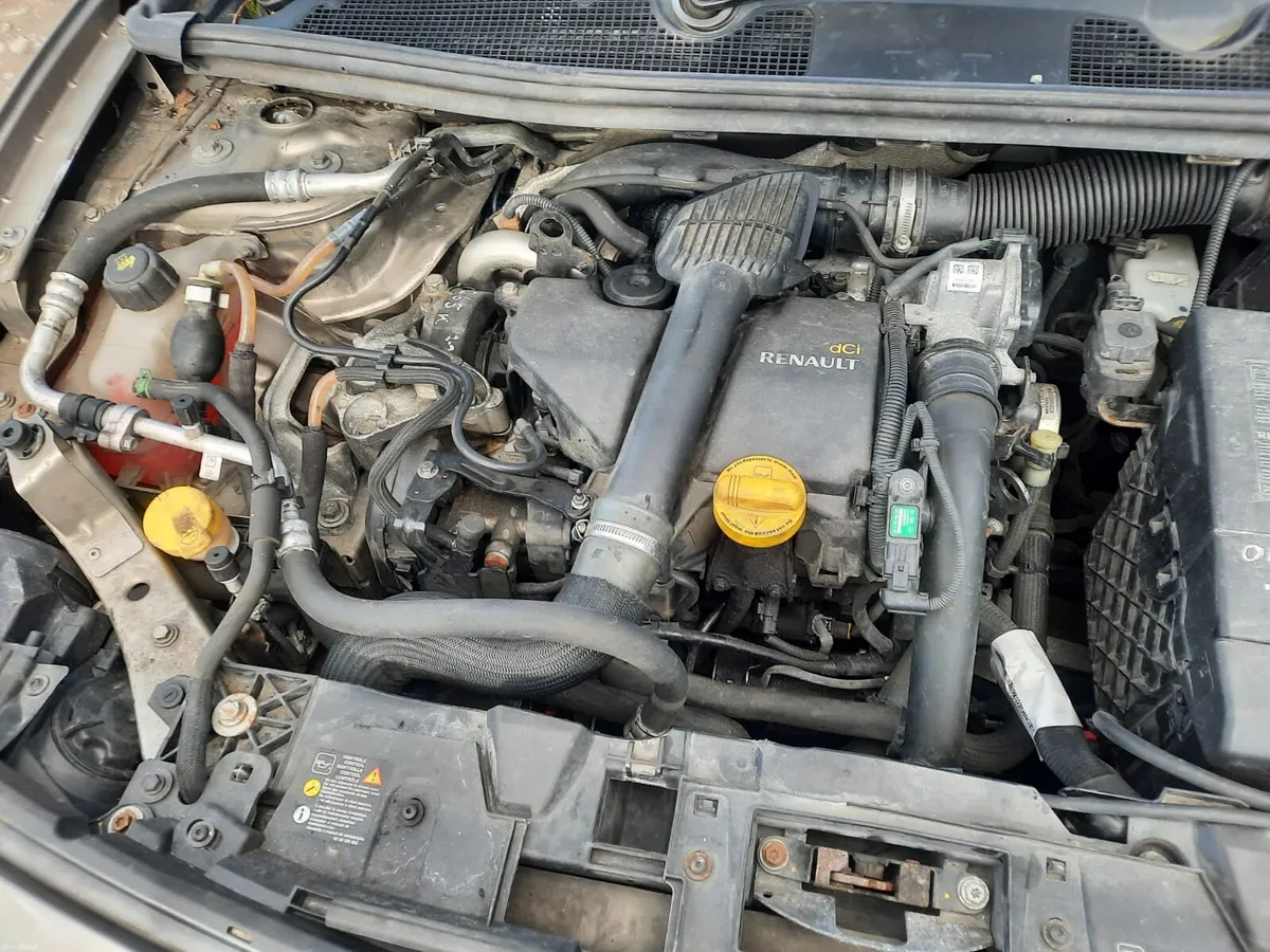 2012 renault fluence - Image 2