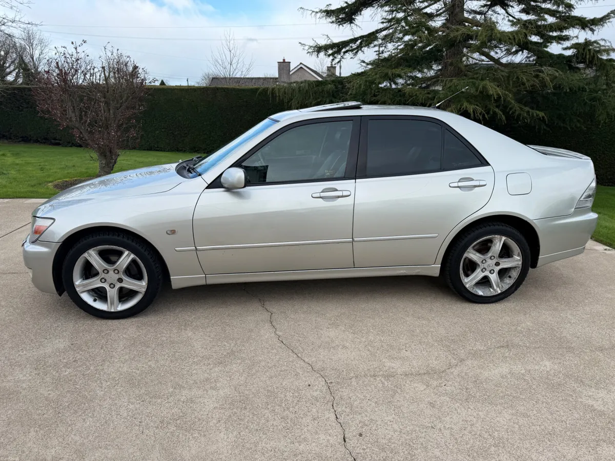 2000 LEXUS IS200 SPORT | SUNROOF | PRIVACY |  LSD - Image 4