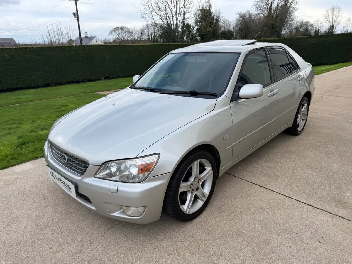 2000 LEXUS IS200 SPORT | SUNROOF | PRIVACY |  LSD - Image 1