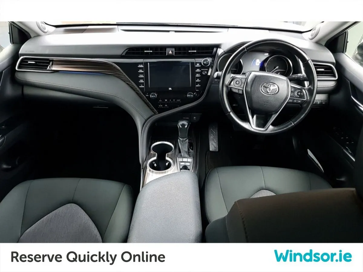 Toyota Camry 2.5 Camry Hybrid - Image 3