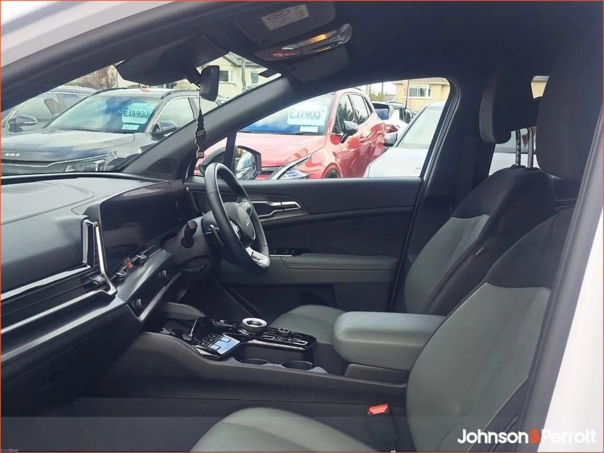 Kia Sportage Hybrid - Image 3