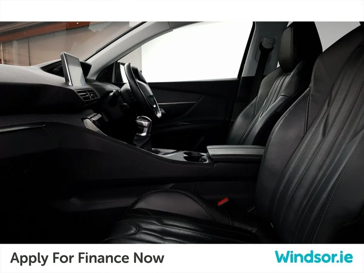 Peugeot 3008 1.2 PureTech 130bhp Allure - Image 4