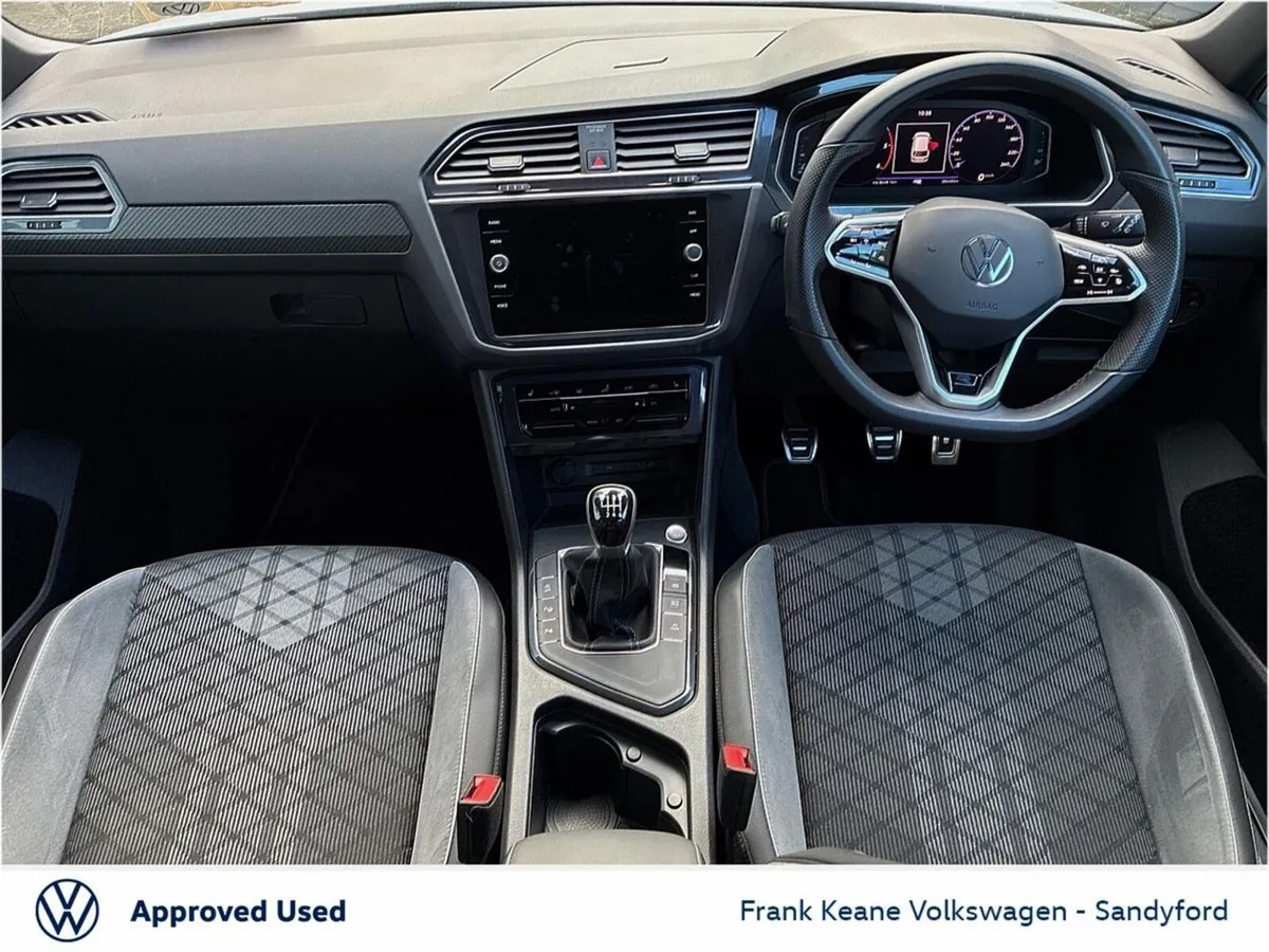 Volkswagen Tiguan *R-Line* 2.0 TDI 150HP Manual @F - Image 2