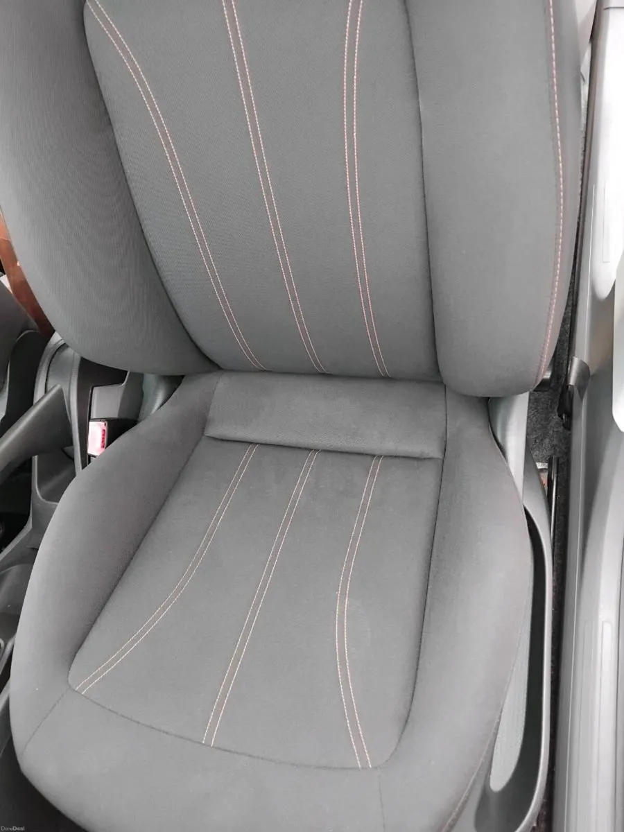 Seat ibiza car - Image 4