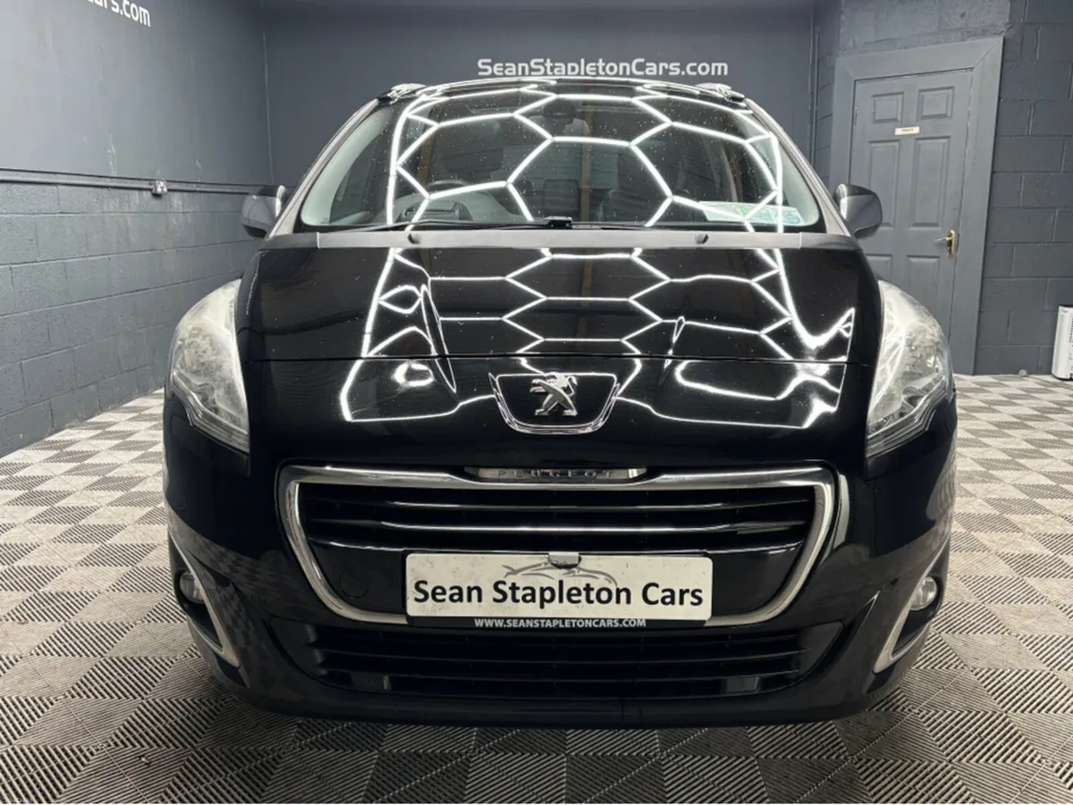Peugeot 5008 FAMILY 1.6 BLUE HDI 120 L LEATHER - Image 2