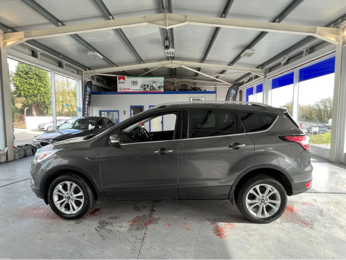Ford Kuga TITANIUM 1.5 TDCI 120PS F FWD 4DR - Image 4
