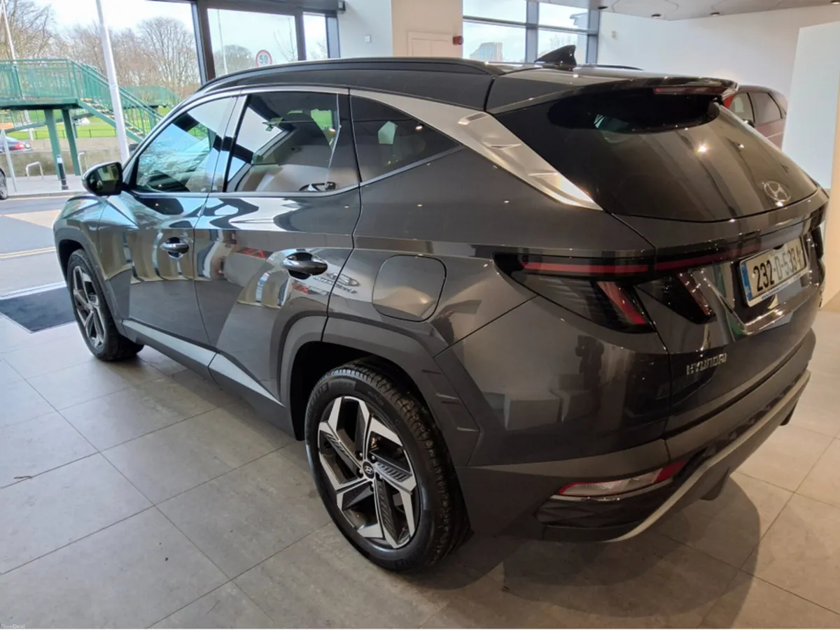 Hyundai Tucson EXECUTIVE PLUS HYBRID ** Very Low K - Image 3