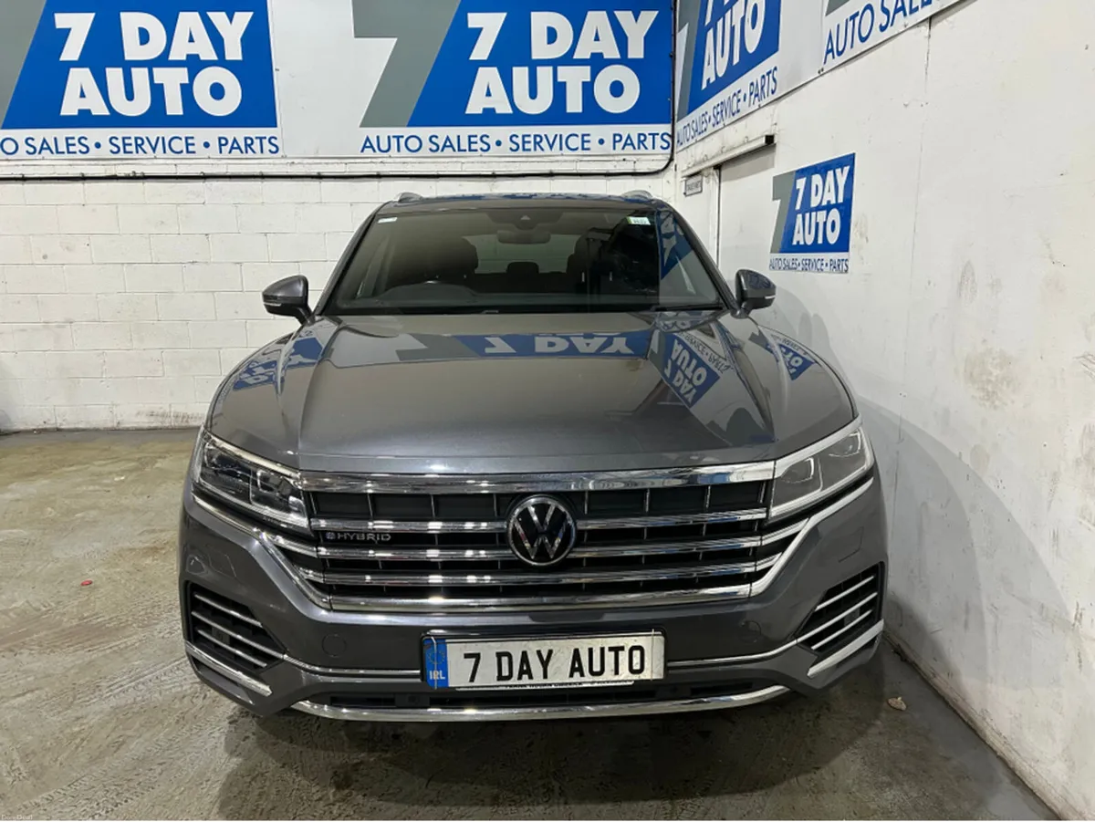 Volkswagen Touareg EHYBRID 3.0 TFSI 340BHP Passeng - Image 2