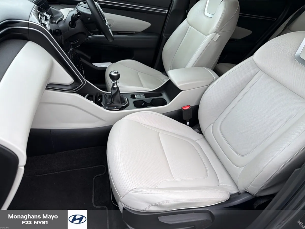 Hyundai Tucson EXECUTIVE PLUS TWO TONE 1.6 DIESEL - Image 4