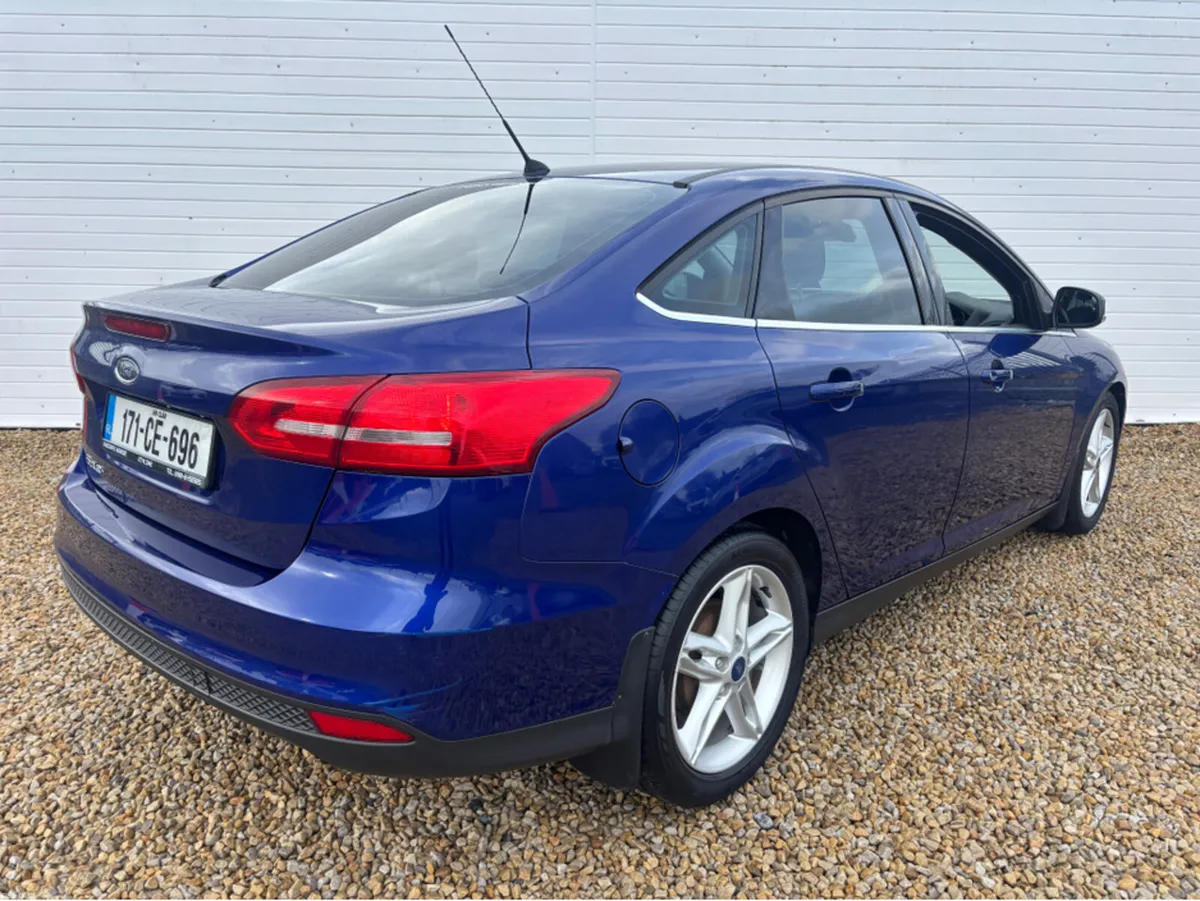 Ford Focus 4DR 1.5 TD 95PS 6SPEED ZETEC - Image 2