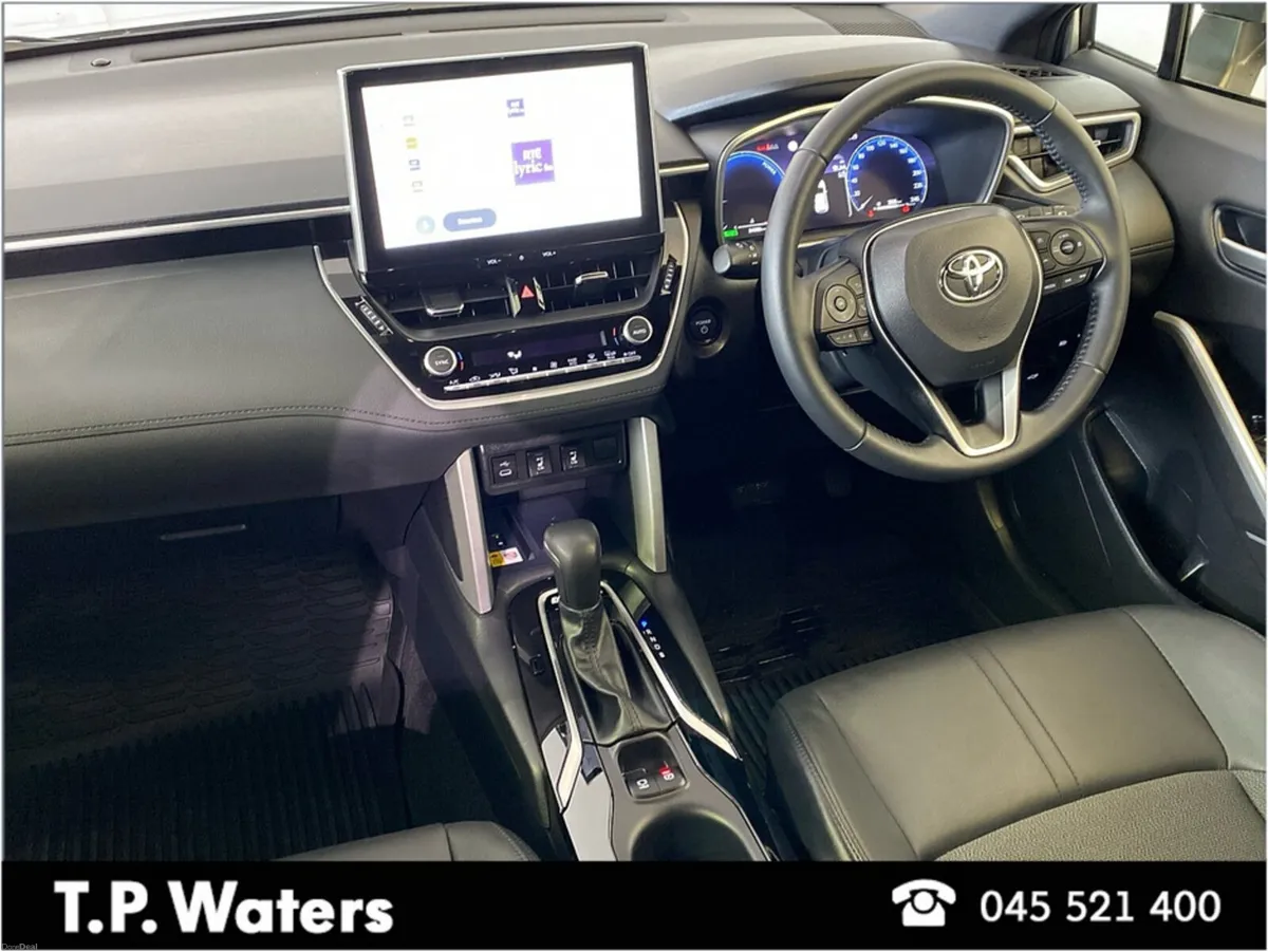 Toyota Corolla Cross HYBRID - SOL - PANORAMIC ROOF - Image 2