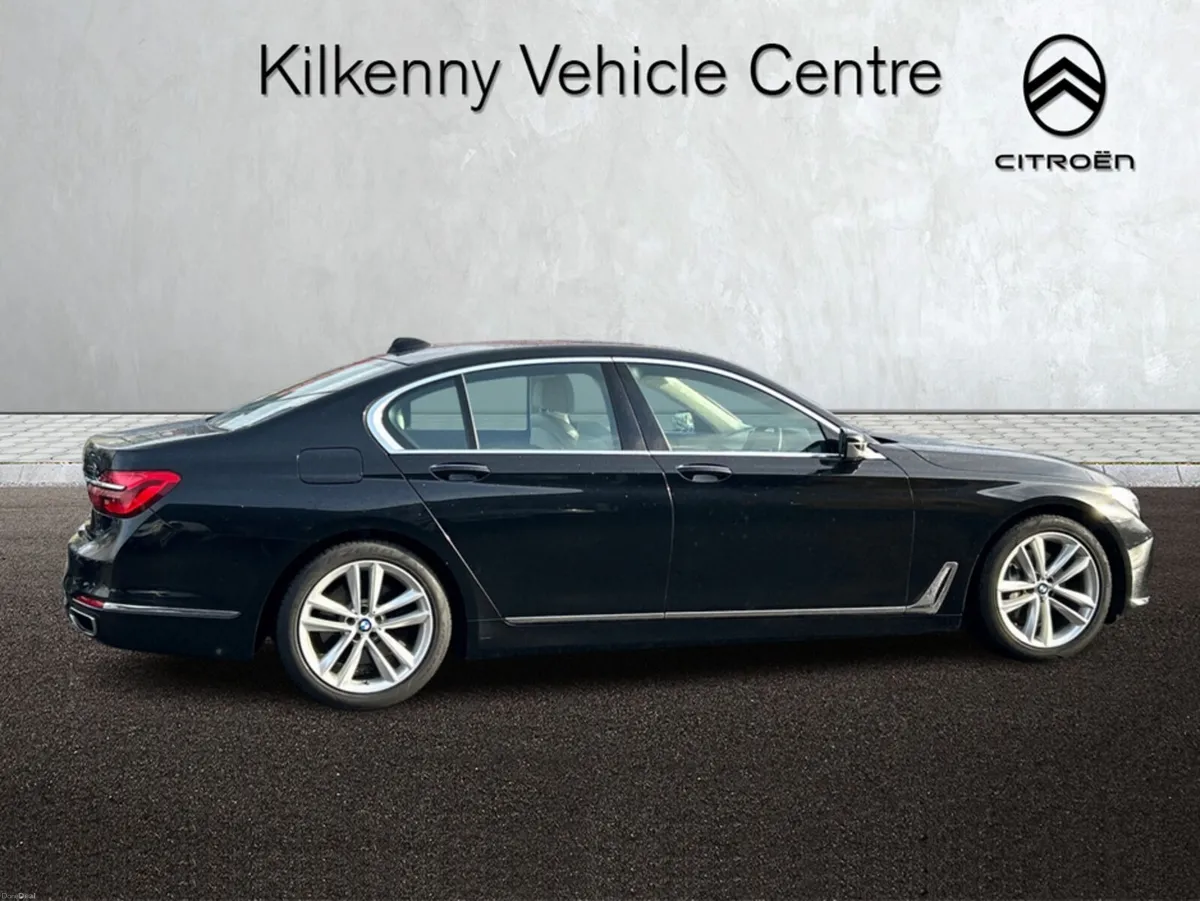 BMW 7-Series 730D 7C22 4DR AUTO G2 - Image 3