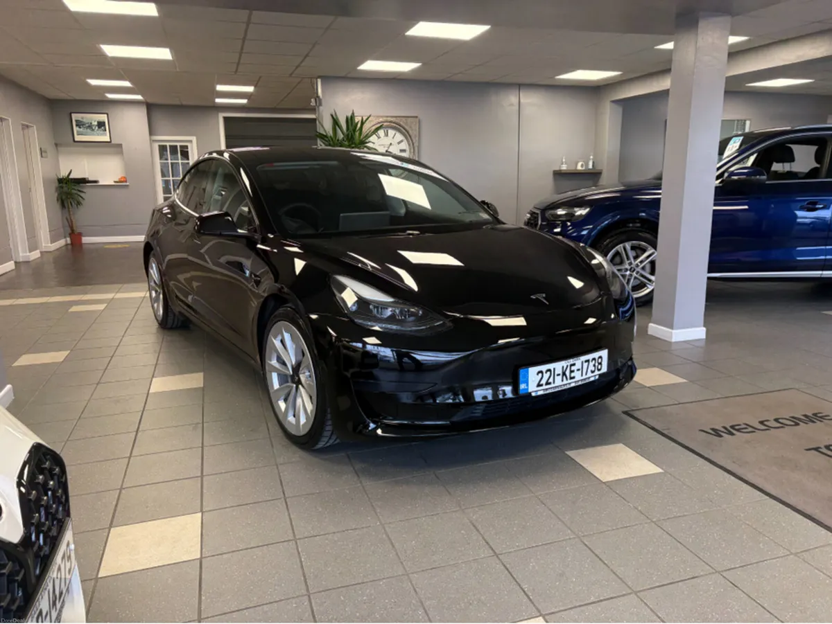 Tesla Model 3 BQB1S5N AUTO 4DR - Image 2