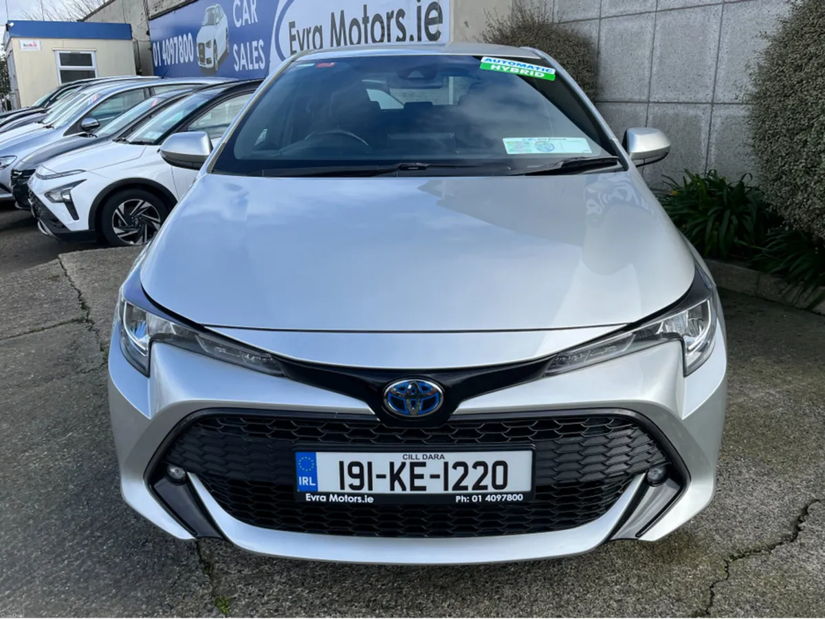 Toyota Corolla LUNA HYBRID AUTOMATIC 1.8 PETROL // - Image 3