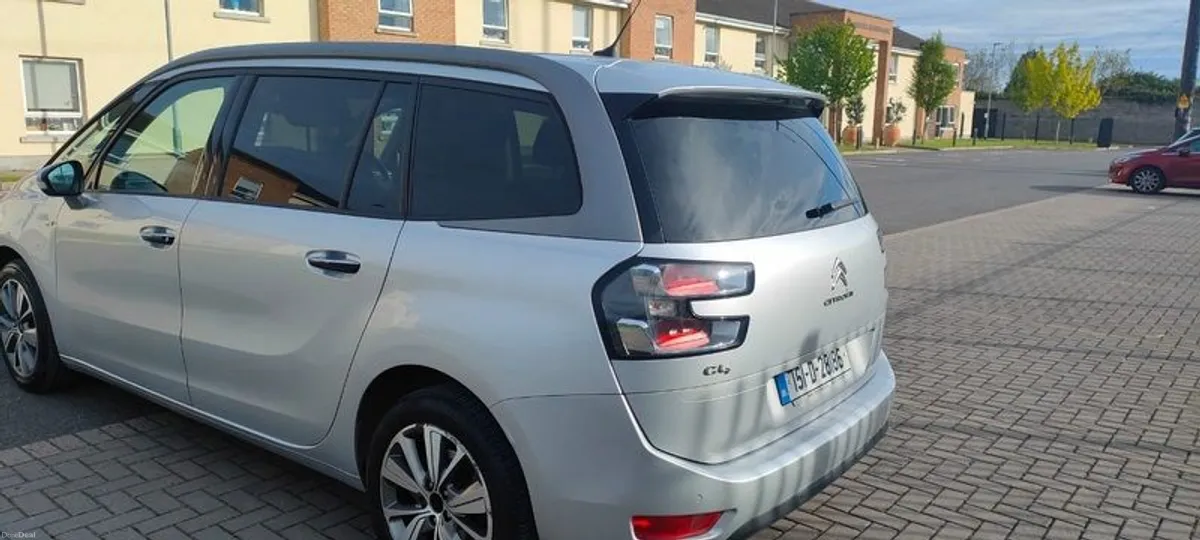 11,500 o.n.o. 7 Seater Automatic 2015 Citroen C4 Grand Picasso Exclusive - Image 3