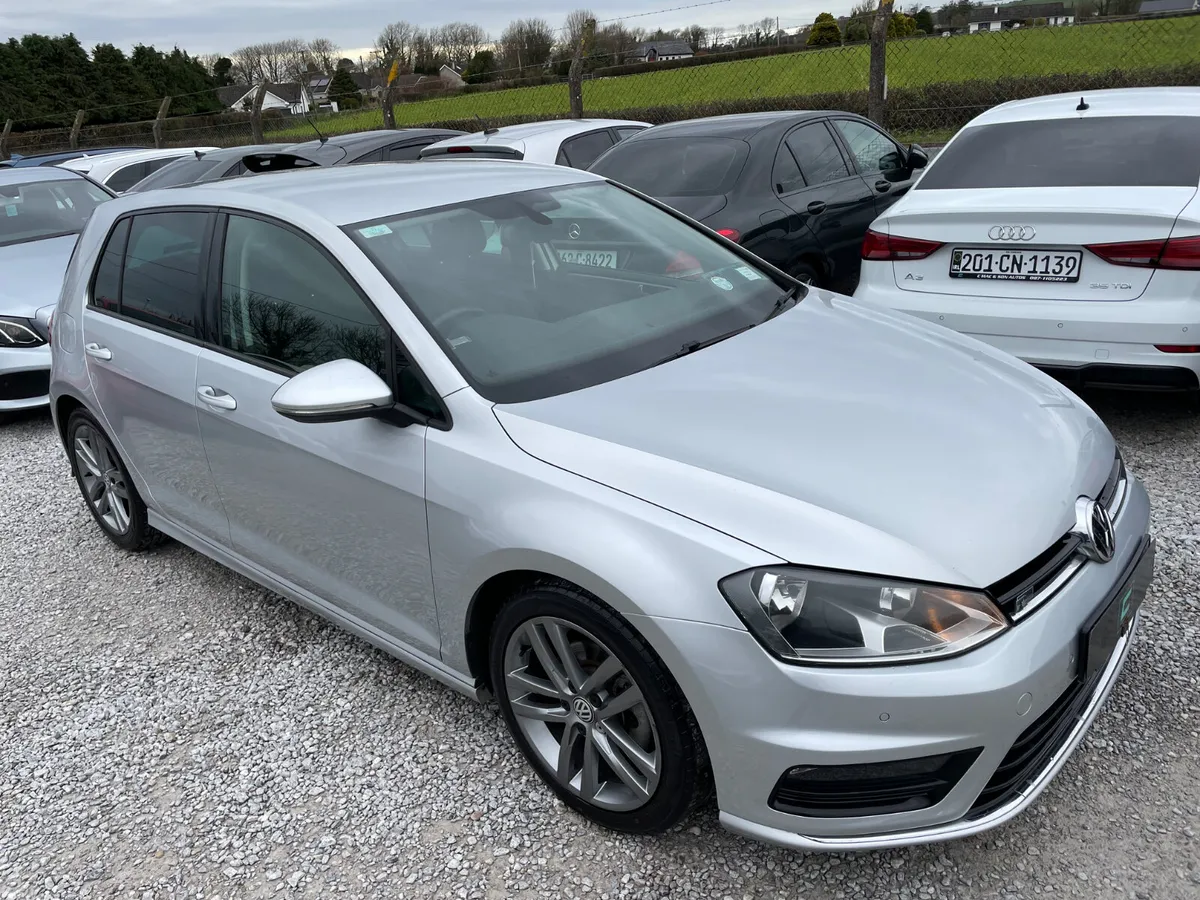 Volkswagen Golf R-Line - Image 3