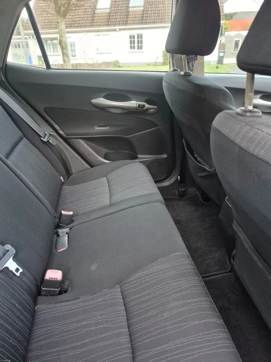 Toyota Auris 2008 - Image 1