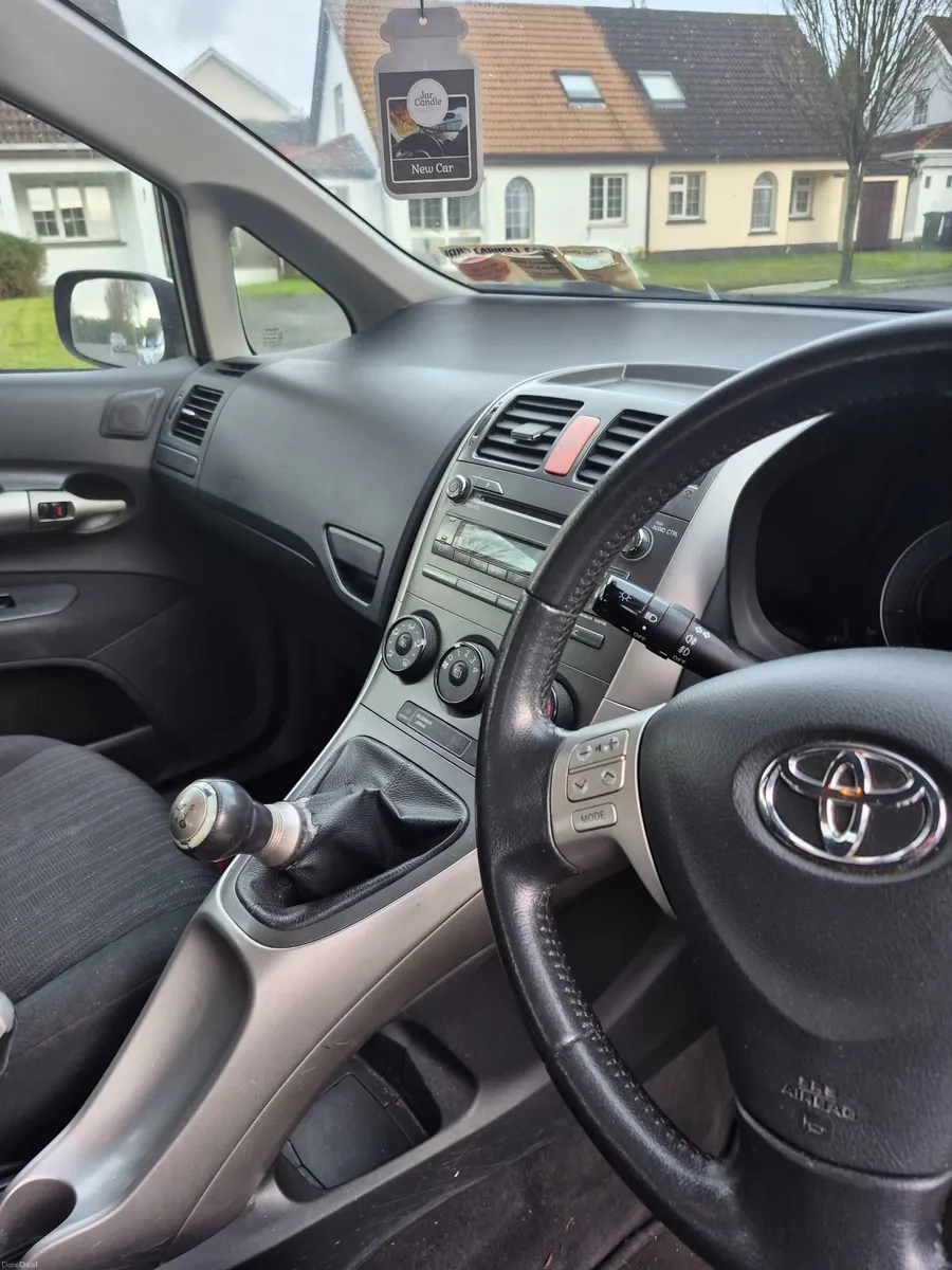 Toyota Auris 2008 - Image 3