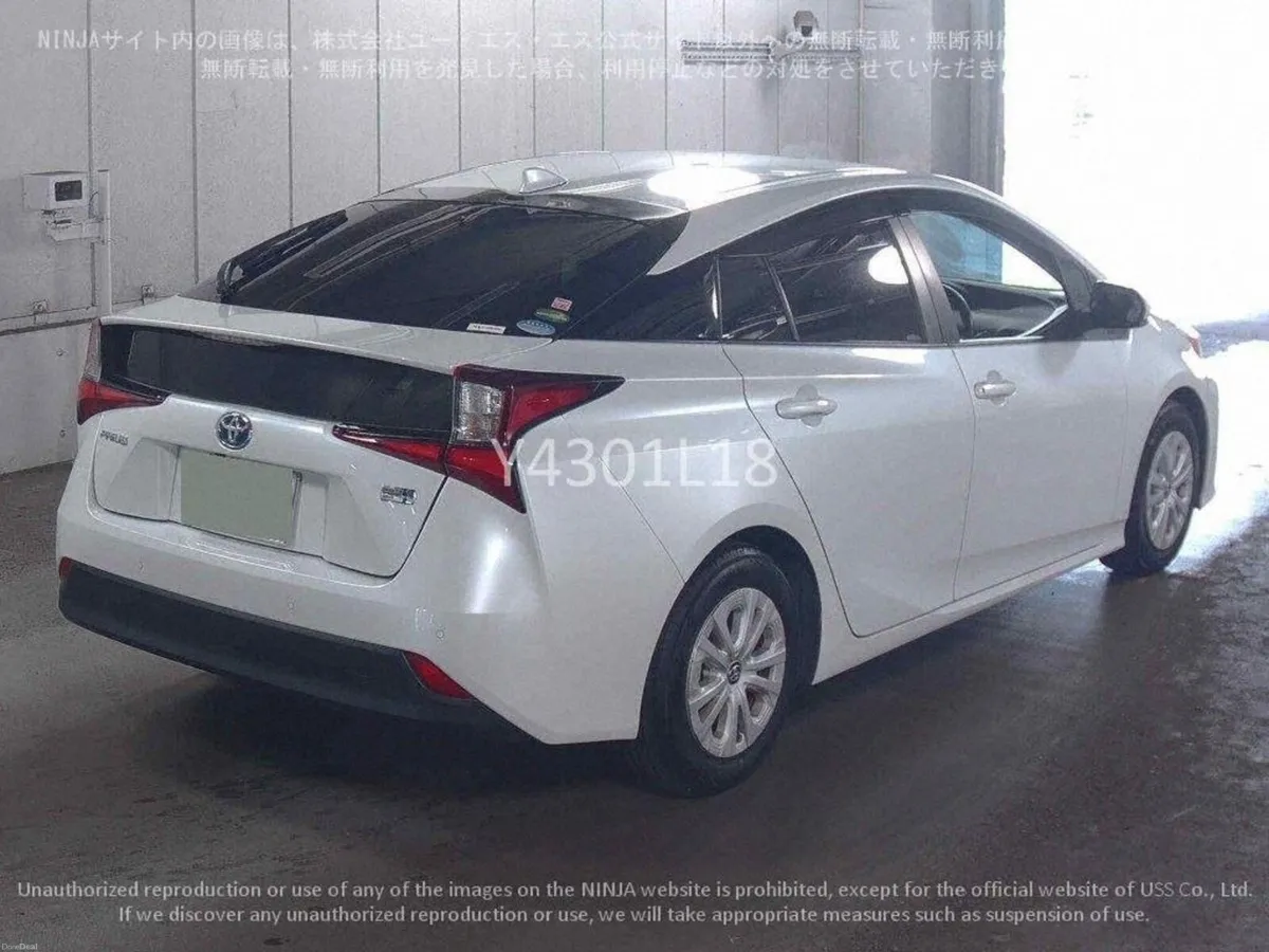 2021 Toyota Prius Self Charge Hybrid Automatic - Image 3
