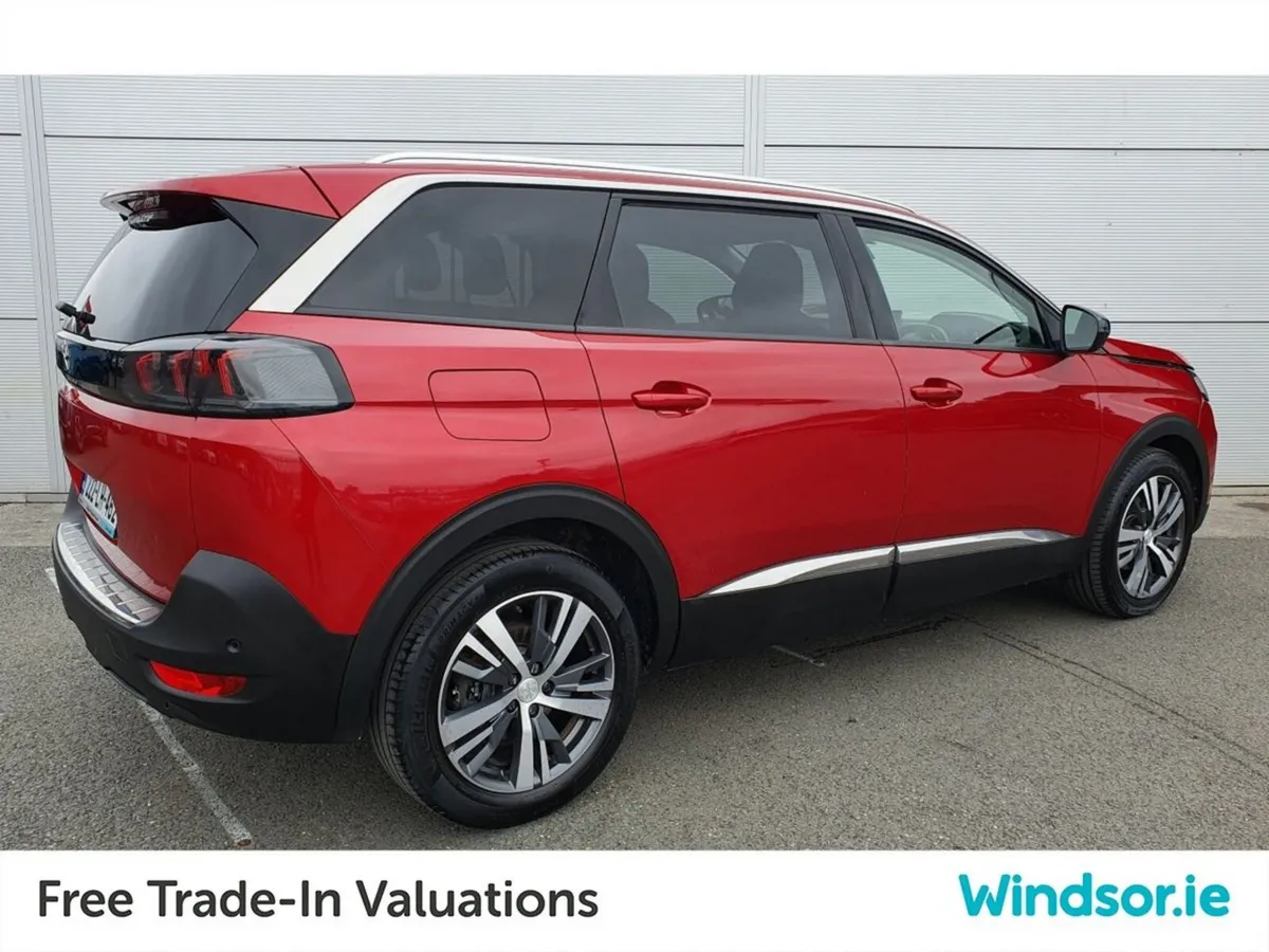 Peugeot 5008 1.2 PureTech 130bhp Allure **Price in - Image 3
