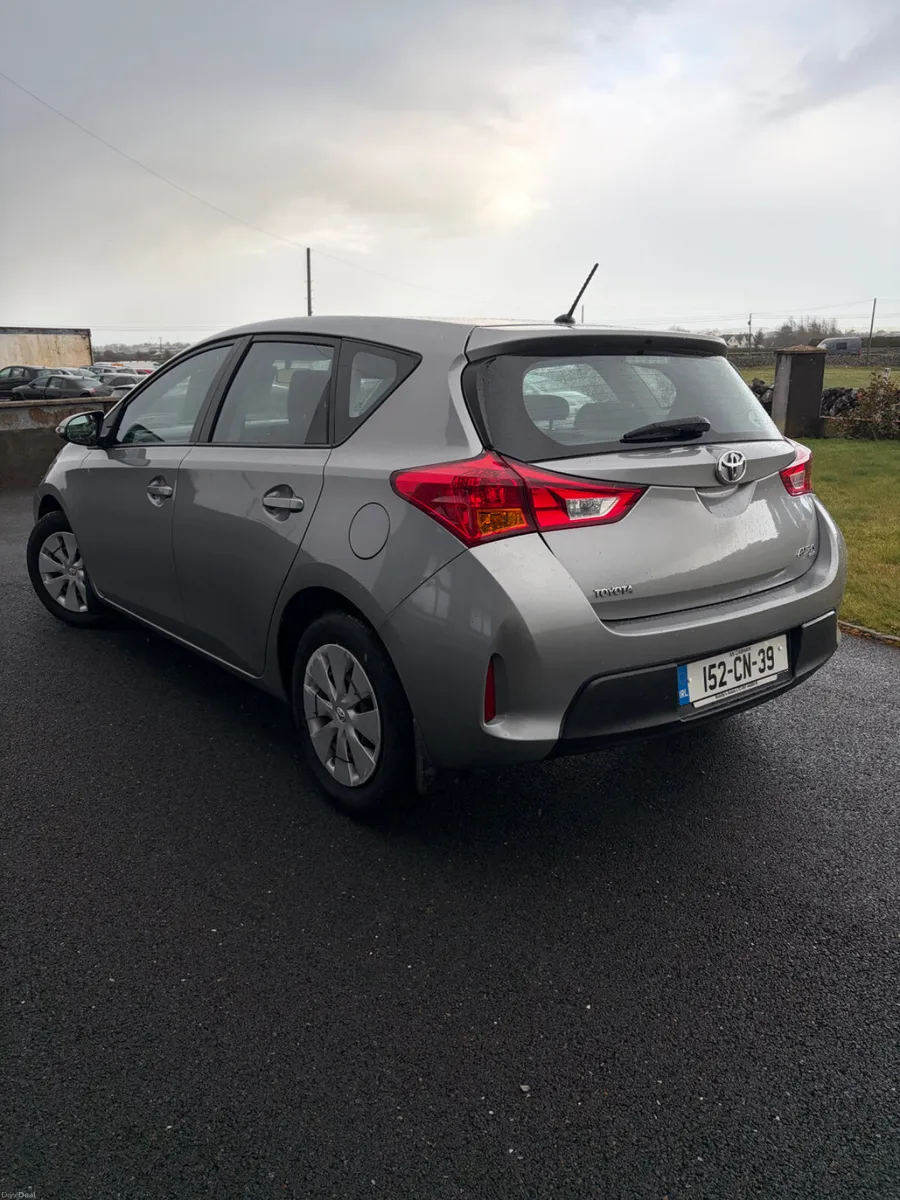Toyota Auris 2015 - Image 3