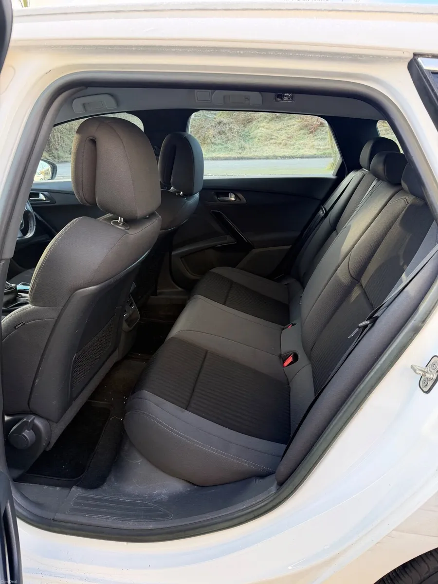 Peugeot 508 2012 SW (Estate) - Image 2