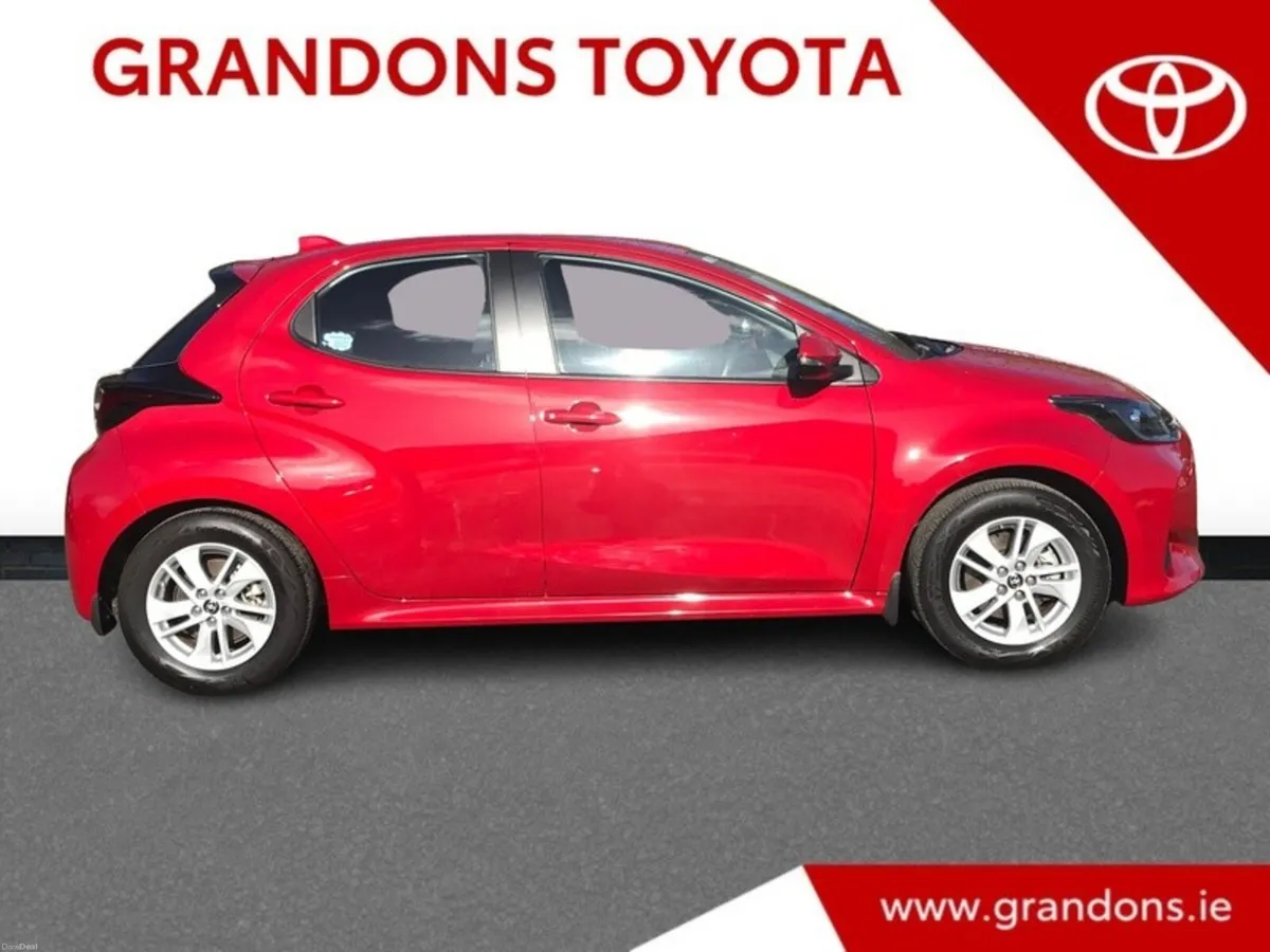 Toyota Yaris HYBRID LUNA - GRANDONS - Image 3