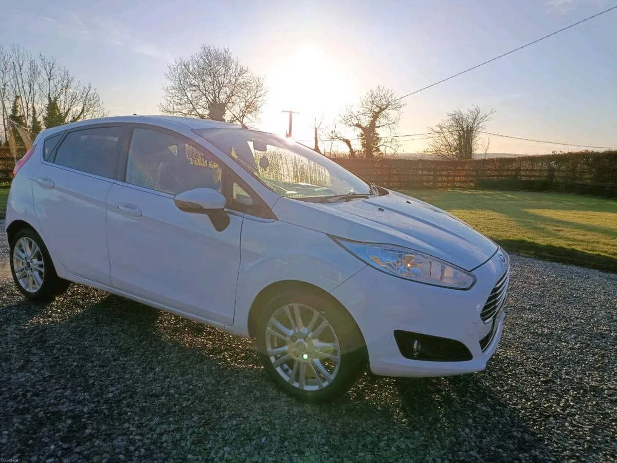 Ford fiesta 2013, NCT 03/27 - Image 2