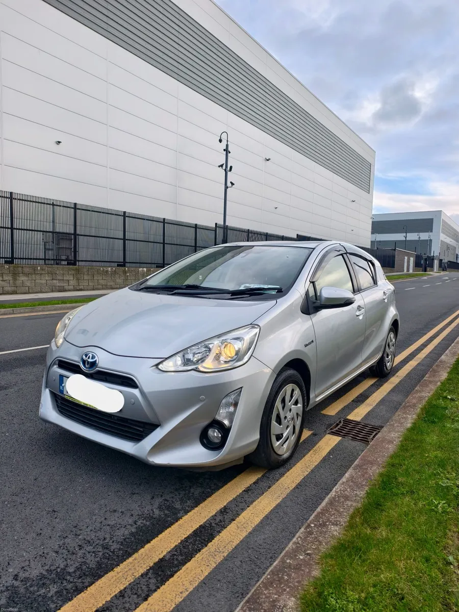 Automatic Hybrid Toyota Aqua 2016 NCT 09/27 - Image 1