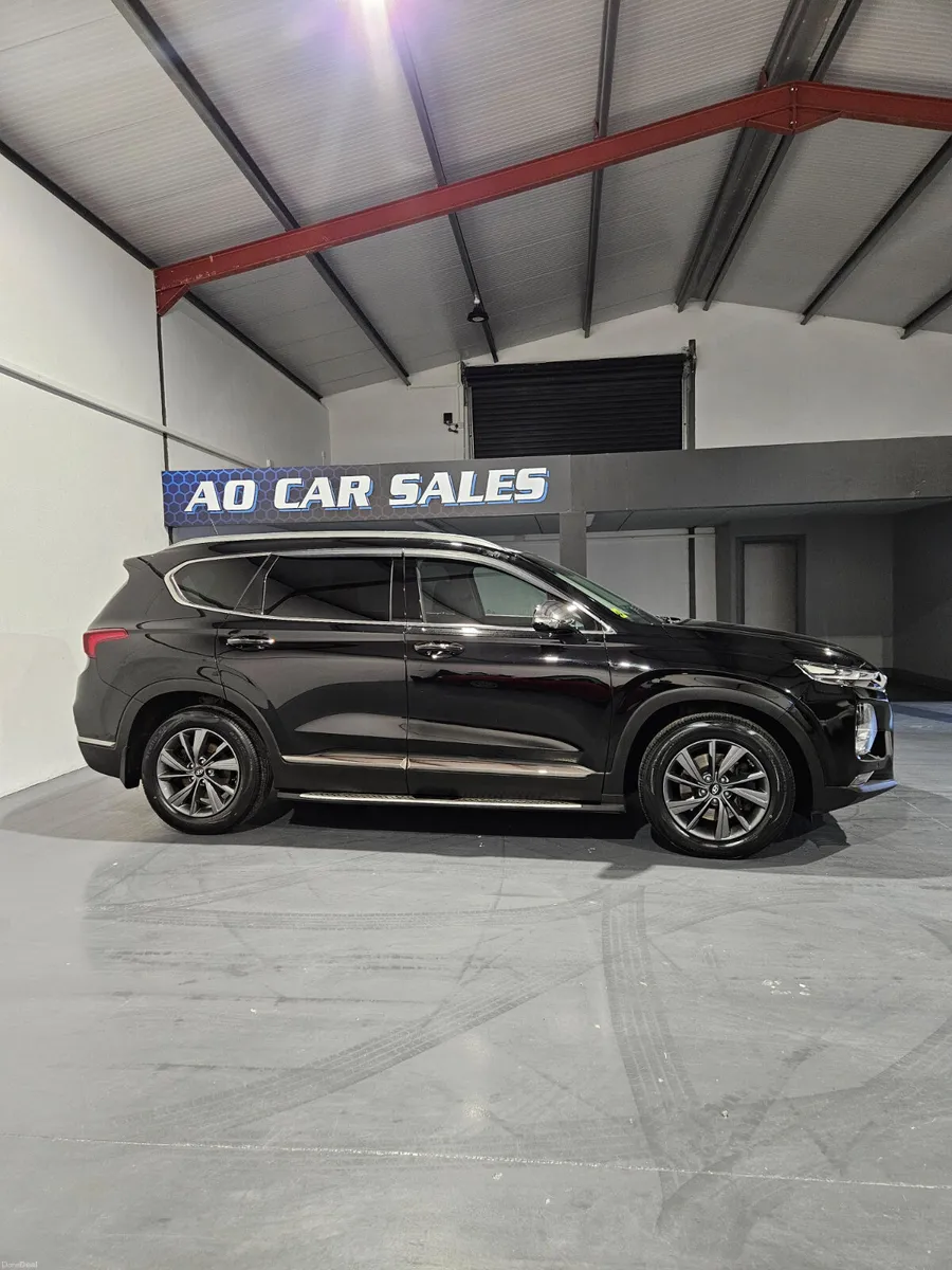 Hyundai Santa Fe 2020 executive plus - Image 4
