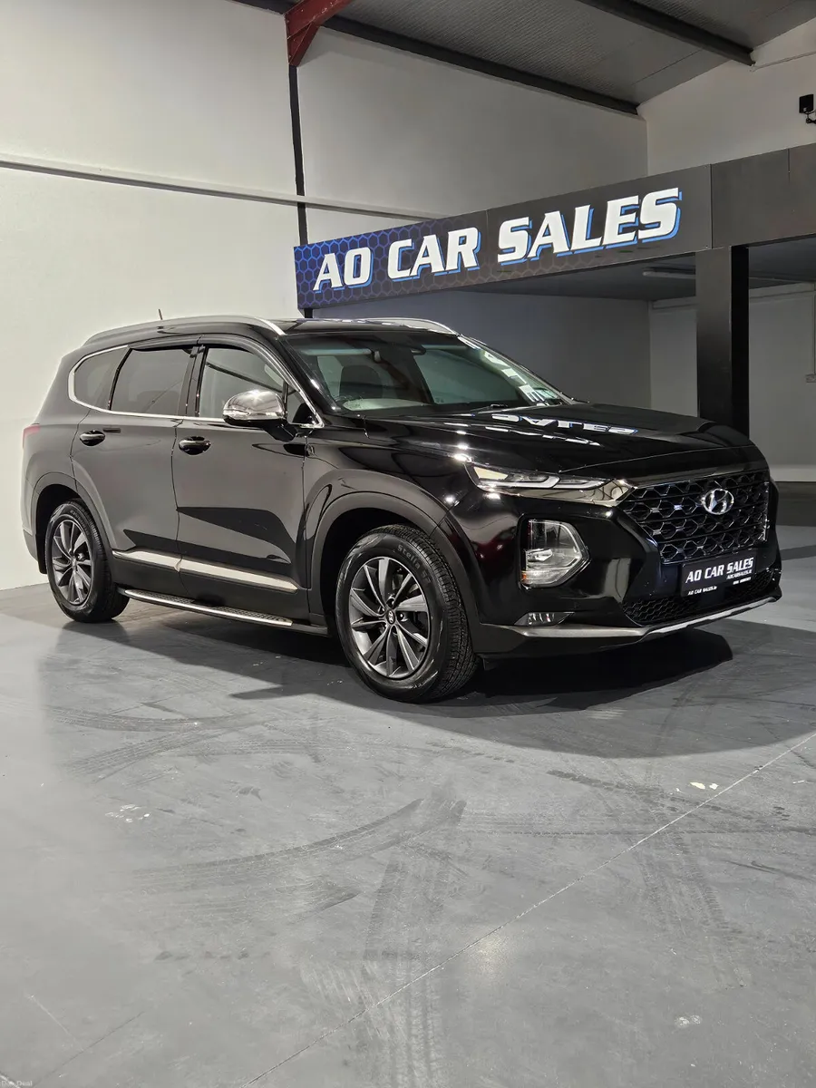 Hyundai Santa Fe 2020 executive plus - Image 1