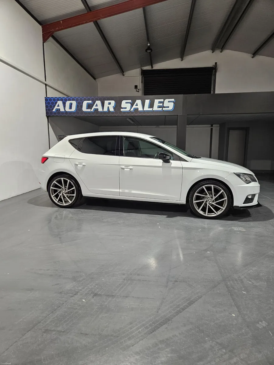 SEAT Leon 2017 1.6 tdi - Image 4
