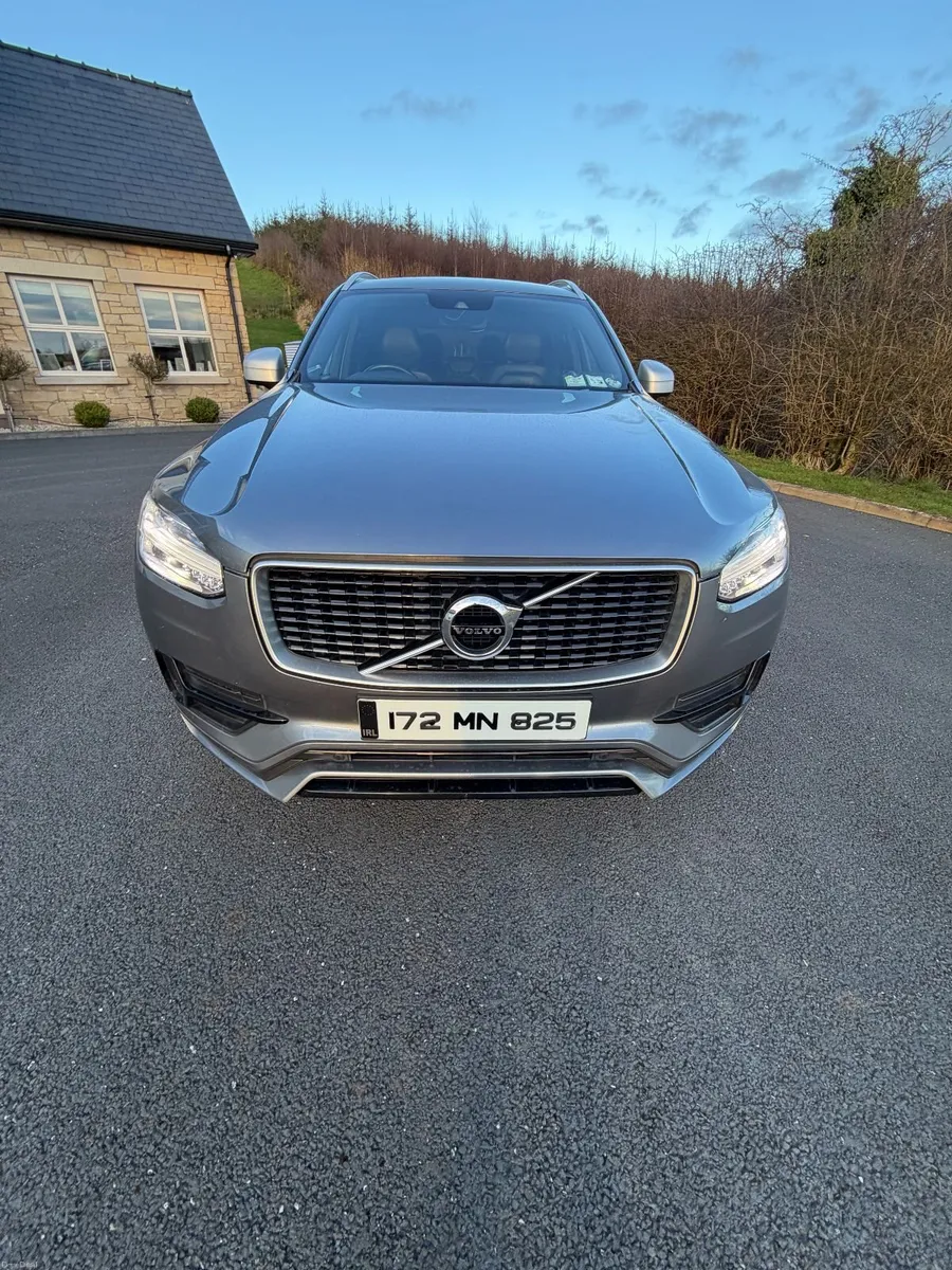 Volvo Xc90 2.0 D5 R-design P-pulse Auto (2017) - Image 2