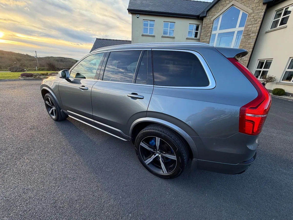 Volvo Xc90 2.0 D5 R-design P-pulse Auto (2017) - Image 4