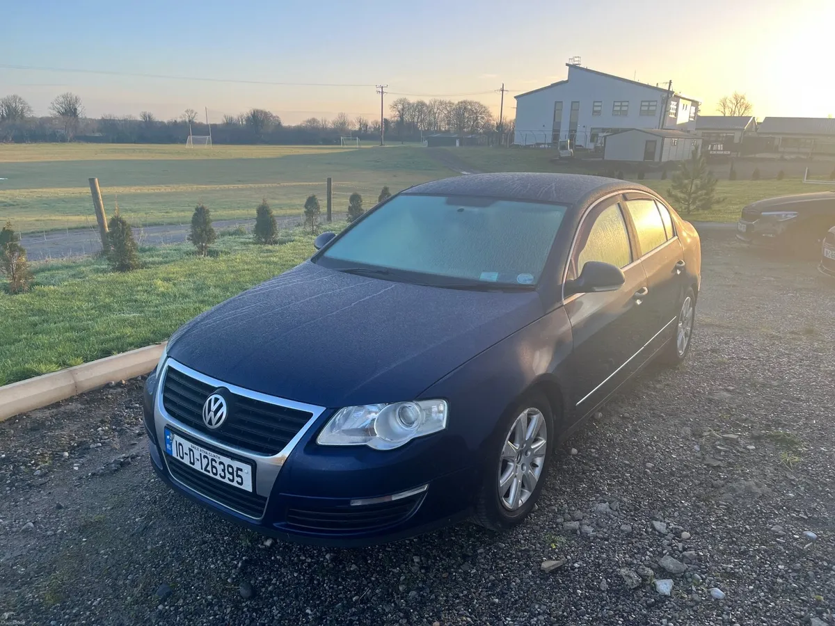 Volkswagen Passat 2010 - Image 3