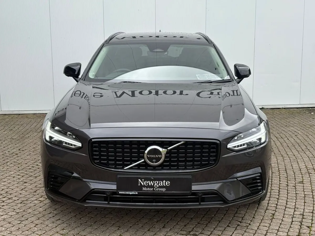 Volvo V90 T6 PLUS AWD - Image 2