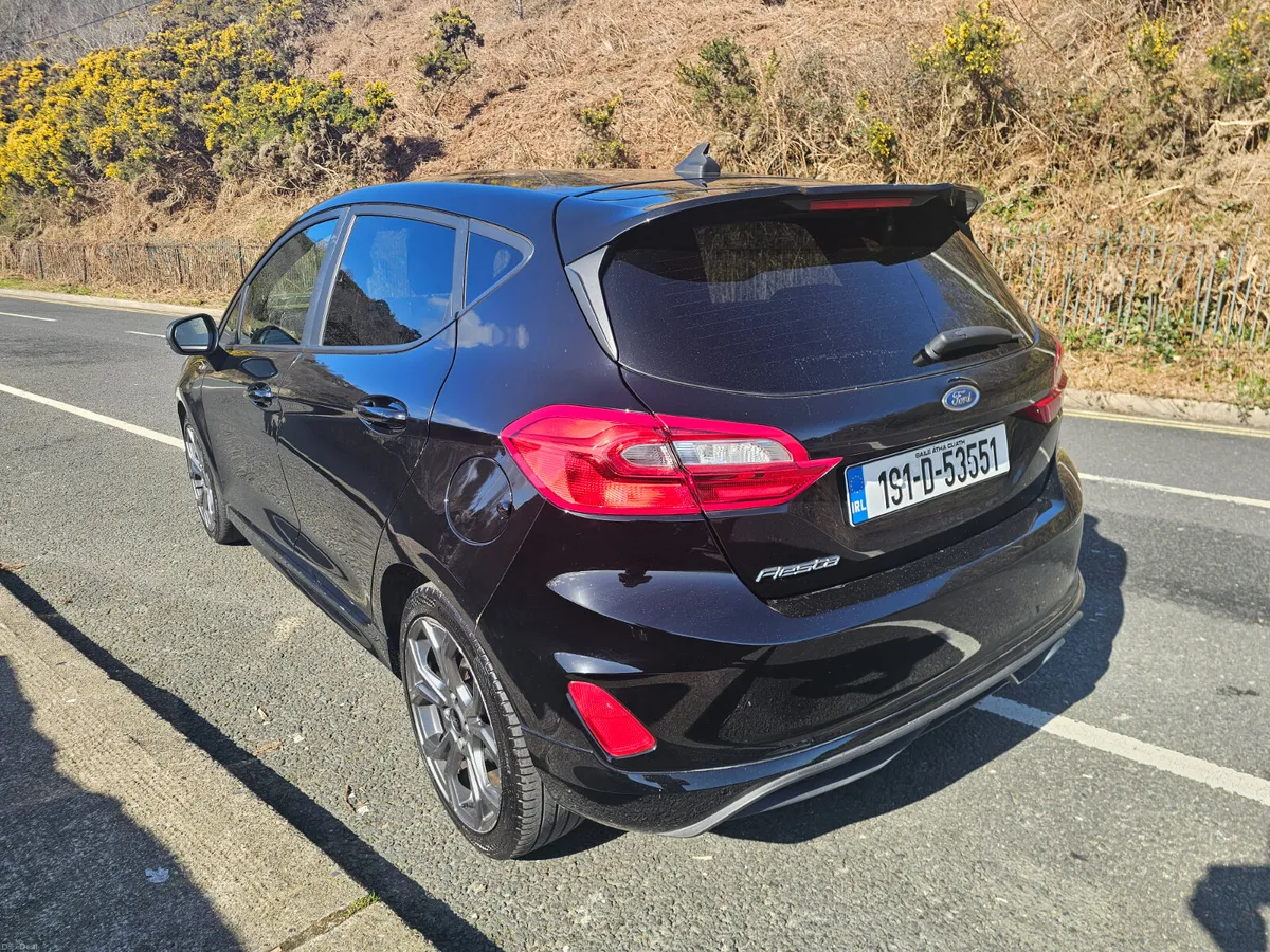 Ford Fiesta ST Line 1.0l 1 OWNER - Image 4