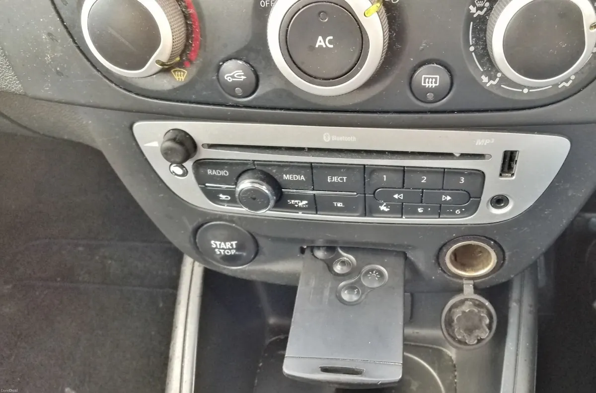 Renault, MEGANE, Estate, Diesel - 2012, Manual - Image 2