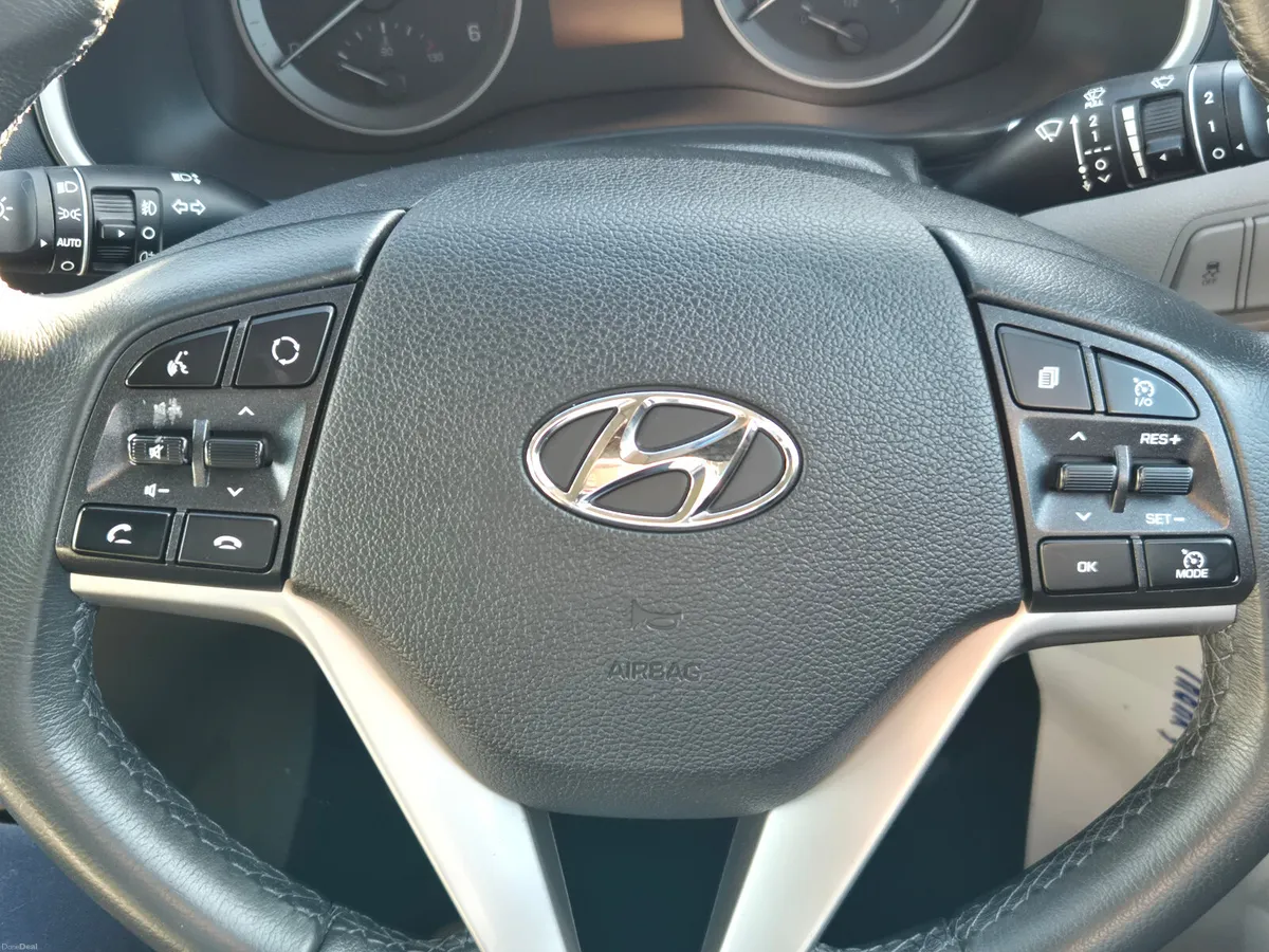 Hyundai Tucson  IX35 EXECUTIVE - Image 6