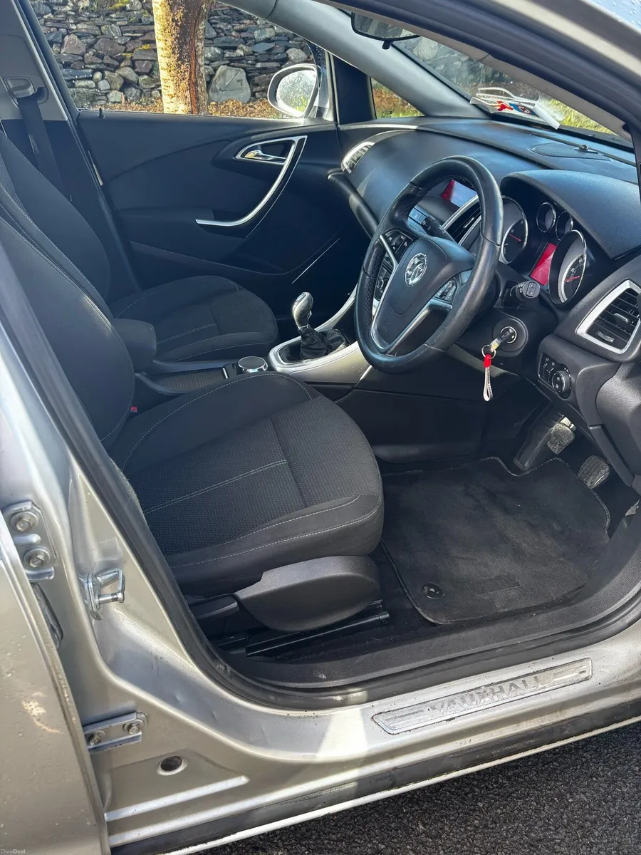 Vauxhall Astra SRI - Image 4
