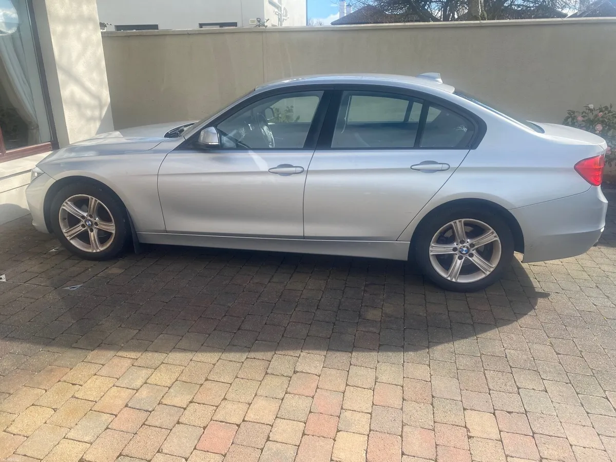 BMW 3-Series 2013 - Image 3