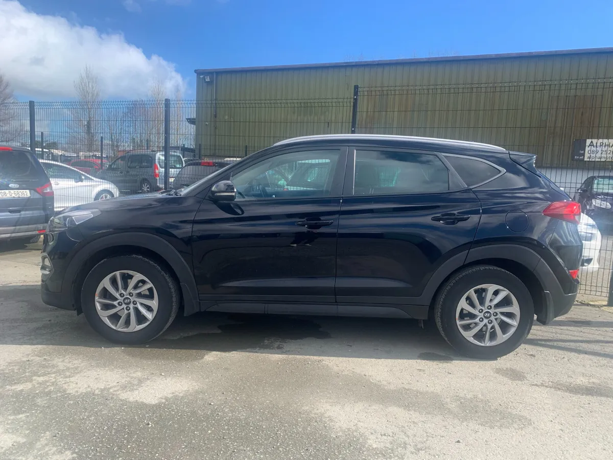 Hyundai Tucson 2017 Manual Diesel NCT & Tax  01/21 - Image 4