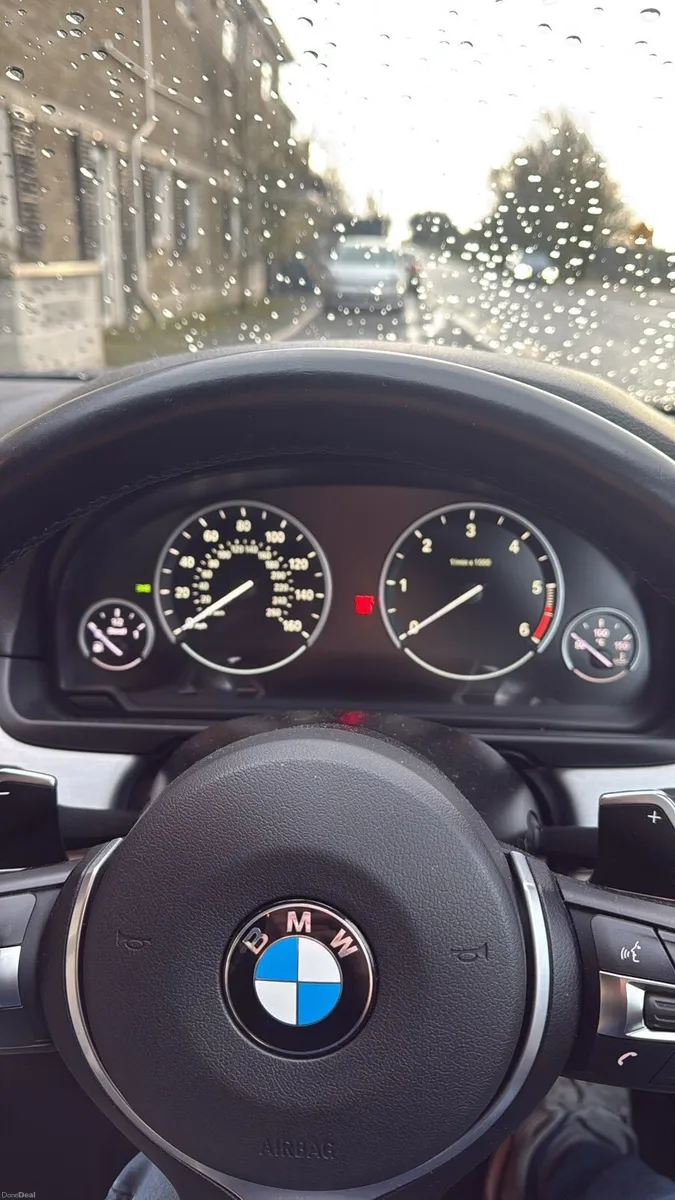 Immaculate BMW 520d M sport 2016 - Image 4
