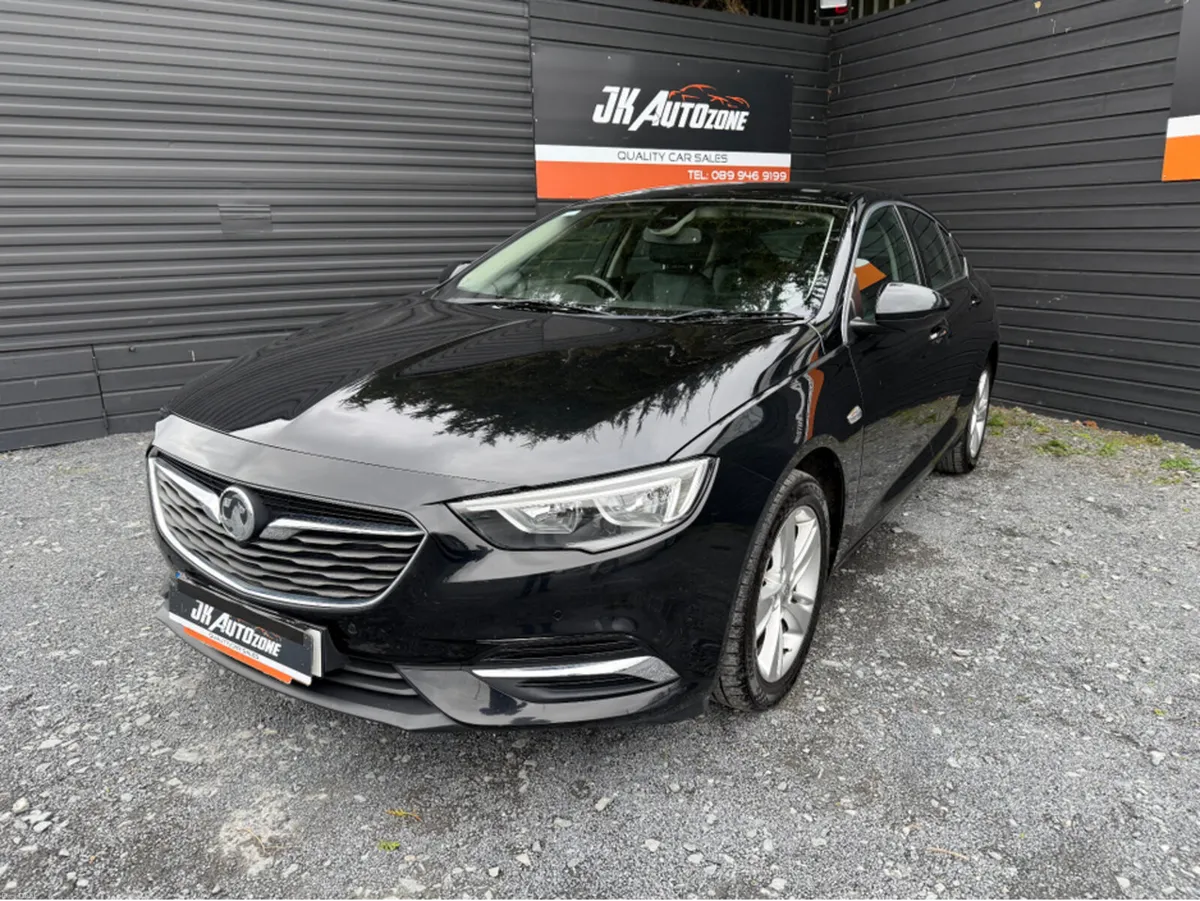 Opel Insignia 1.6 TD TECH LINE NAV 5DR - Image 3