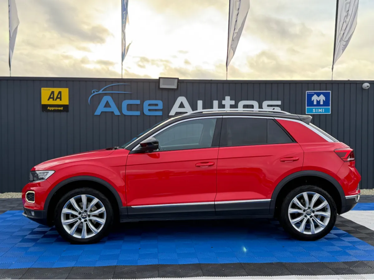 Volkswagen T-Roc SPORT - 2.0L DIESEL - AUTO - 12M - Image 4